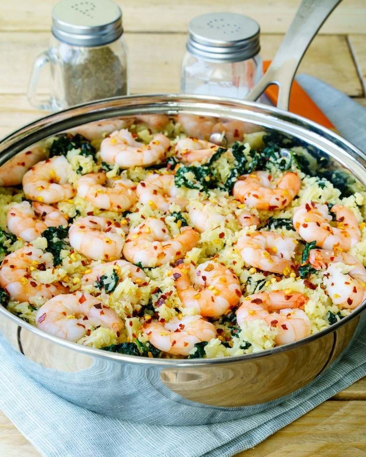 Keep it Simple with Spicy Garlic Shrimp + Cauliflower Rice Keep it Simple with Spicy Garlic Shrimp + Cauliflower Rice