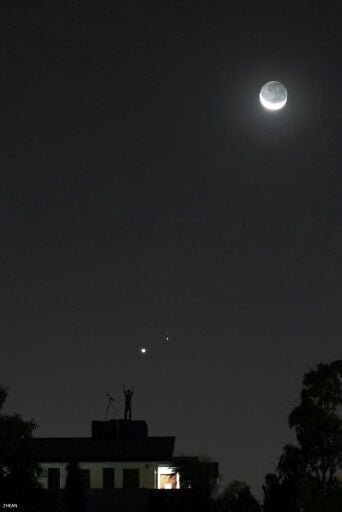 May 21: The Crescent, Venus, and Mars May 21: The Crescent, Venus, and Mars