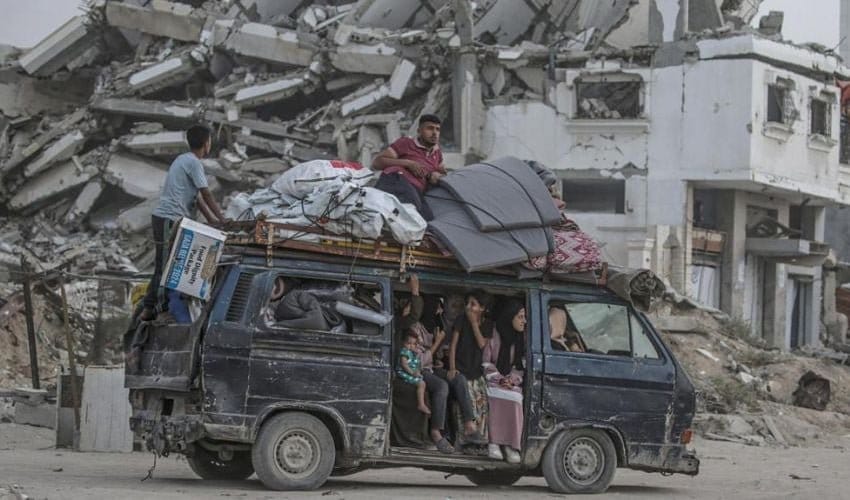 UK Halts Trade Talks with Israel Amid Renewed Gaza Offensive