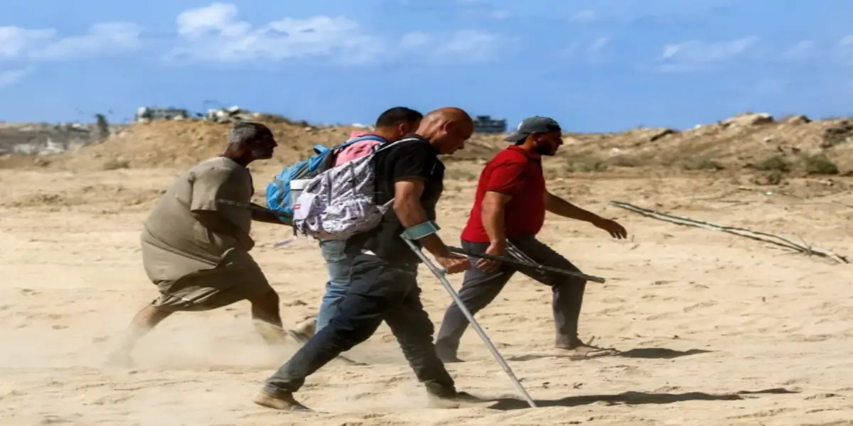 Israel Halts Fire as Gazans Begin Returning Home