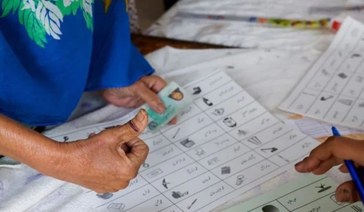 Public Divided Over State of Current Democracy