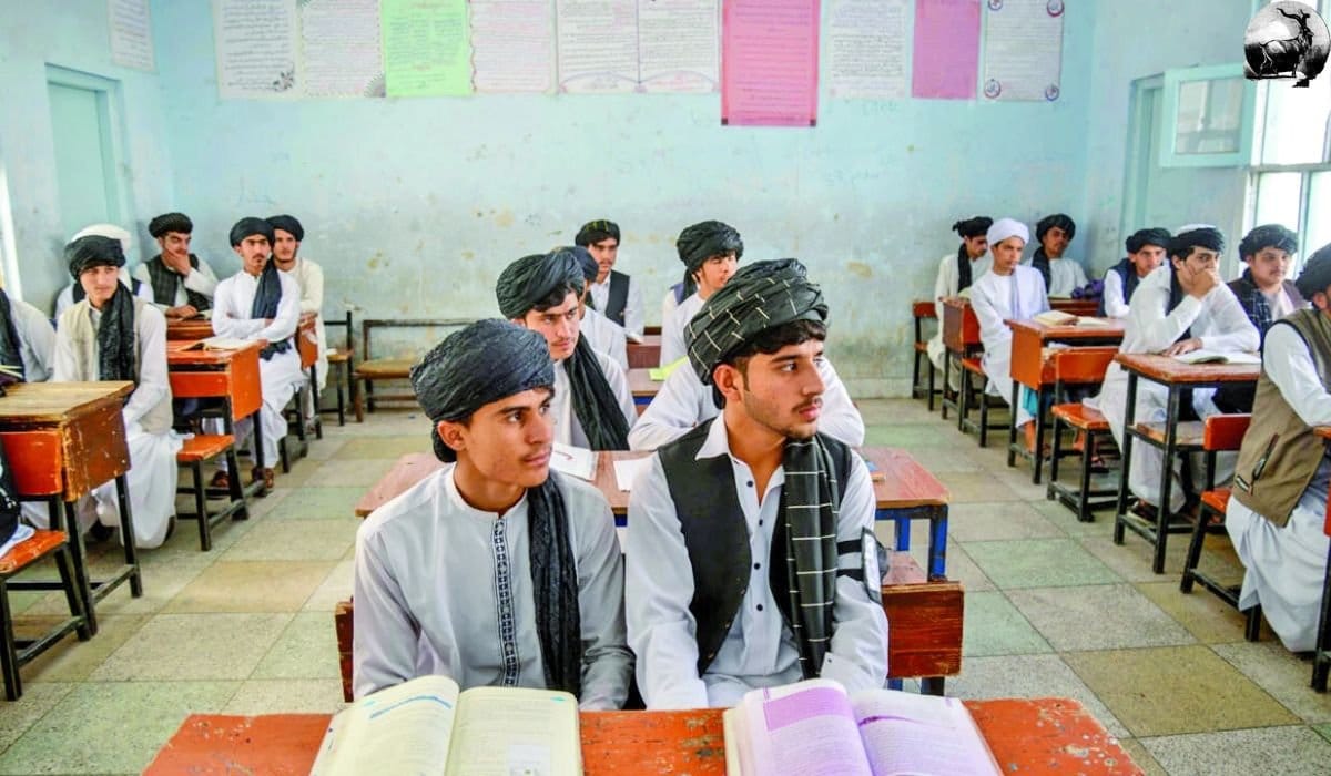 New School Uniforms Spark Unease in Taliban-Run Afghanistan