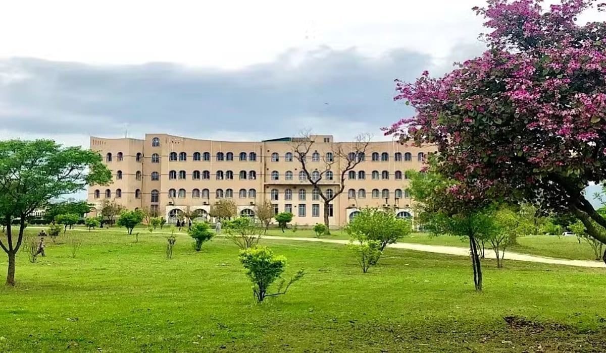 AIOU