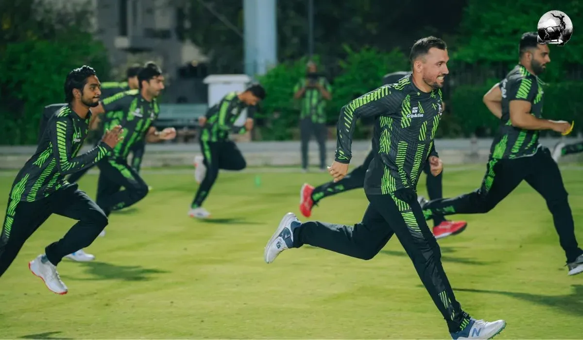 Lahore Qalandars unveil new kits for PSL