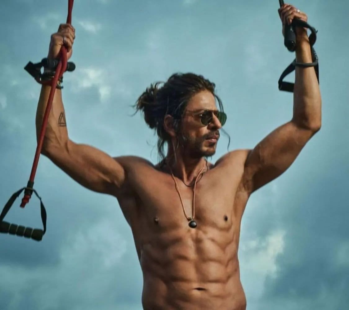 Pathaan: Shah Rukh Khan's Blockbuster Returns with Extended Version and Fan Frenzy