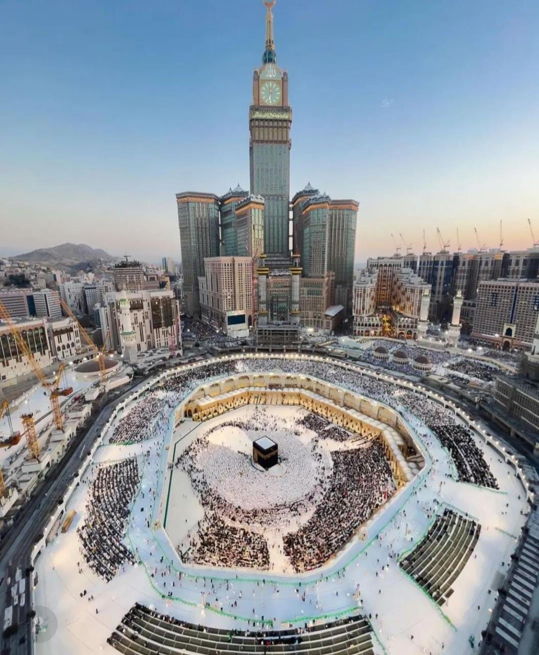 Saudi Arabia's Ministry of Hajj and Umrah Limits Umrah to Once during Ramadan to Facilitate Pilgrimage