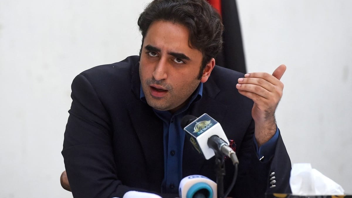 PPP Chairman Urges Nation to Vote for 'Arrow' in Election