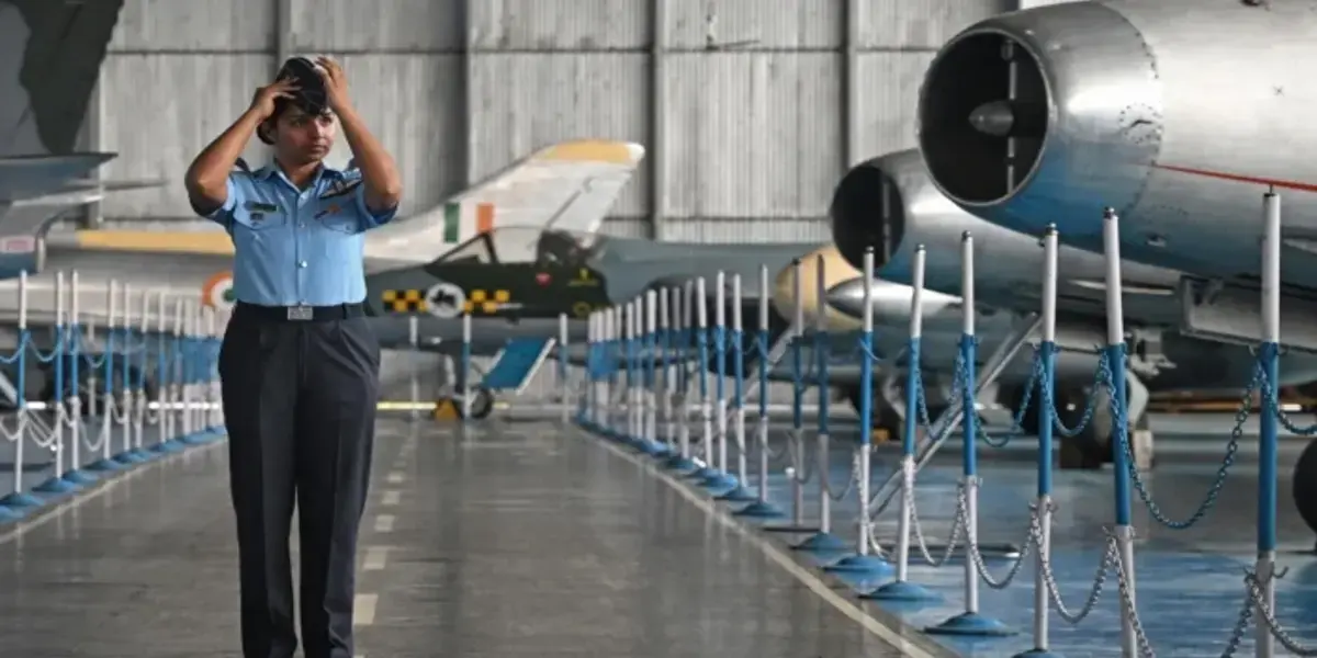 No Indian Pilot in Custody, Confirms ISPR After Viral Claims