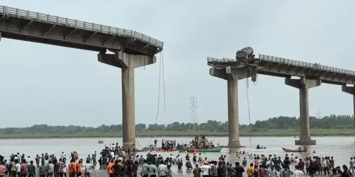 At Least 11 Killed in Indian Bridge Collapse, Several Injured [Watch]