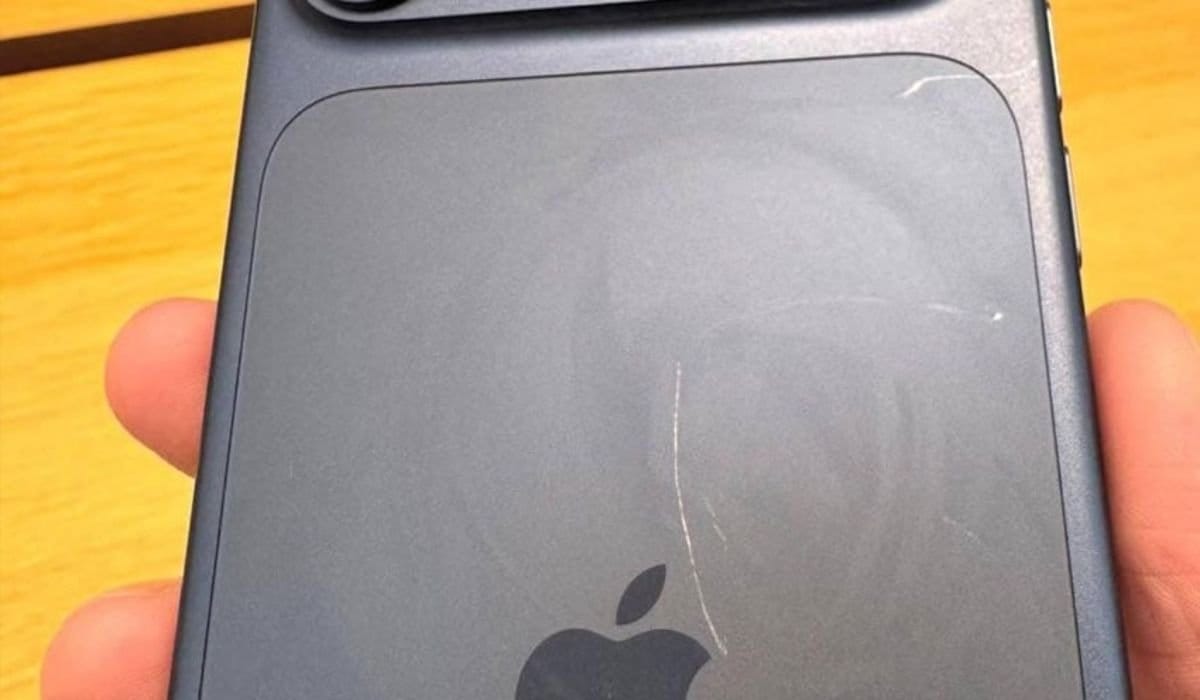Scratches Spark Debate on New iPhone 17 Models