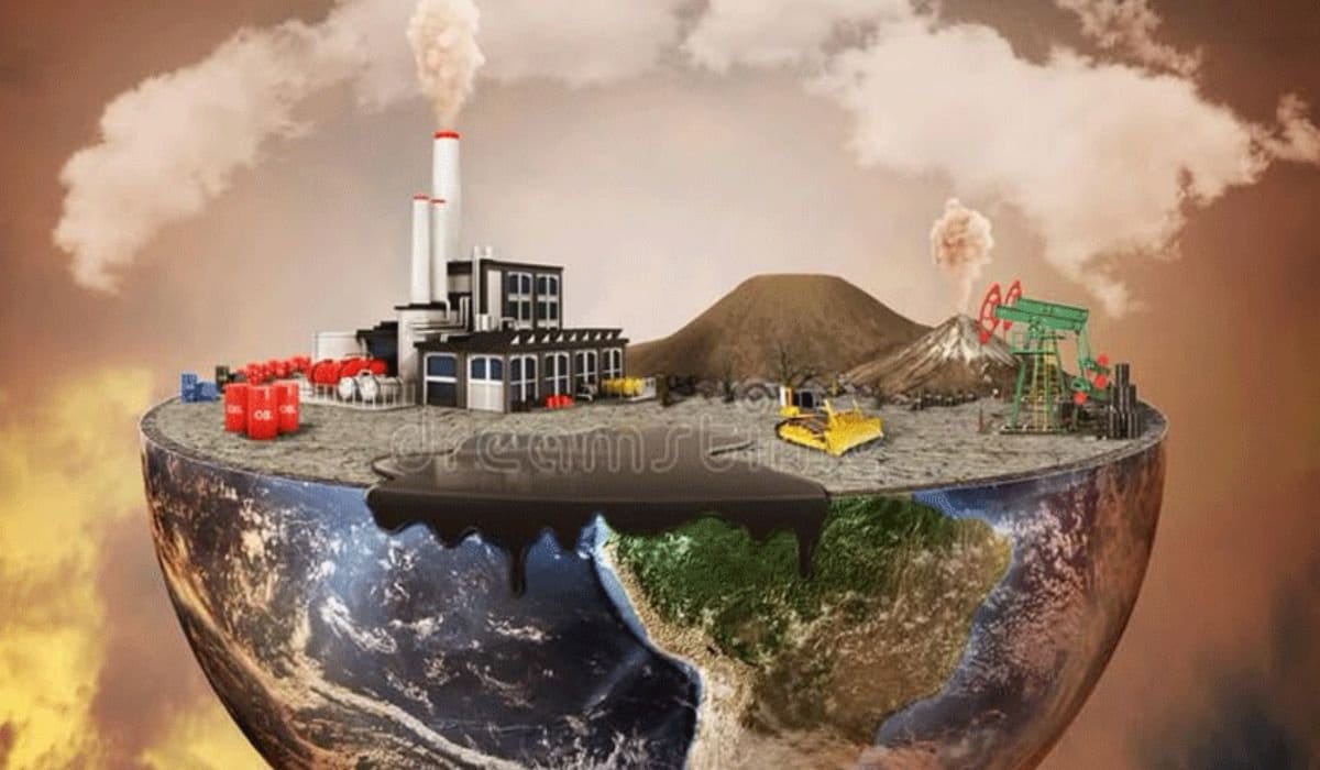 Rising CO₂ Linked to Extreme Weather, Ocean Harm
