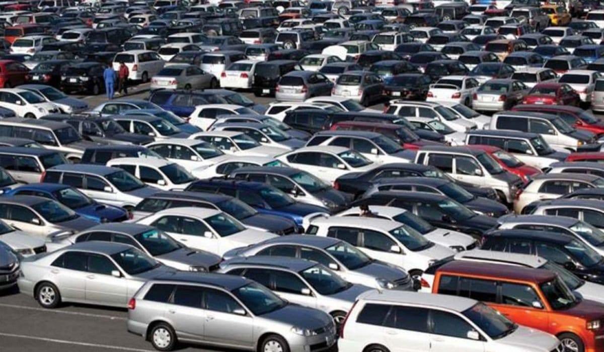 Government Approves Tough New Auto Safety Law