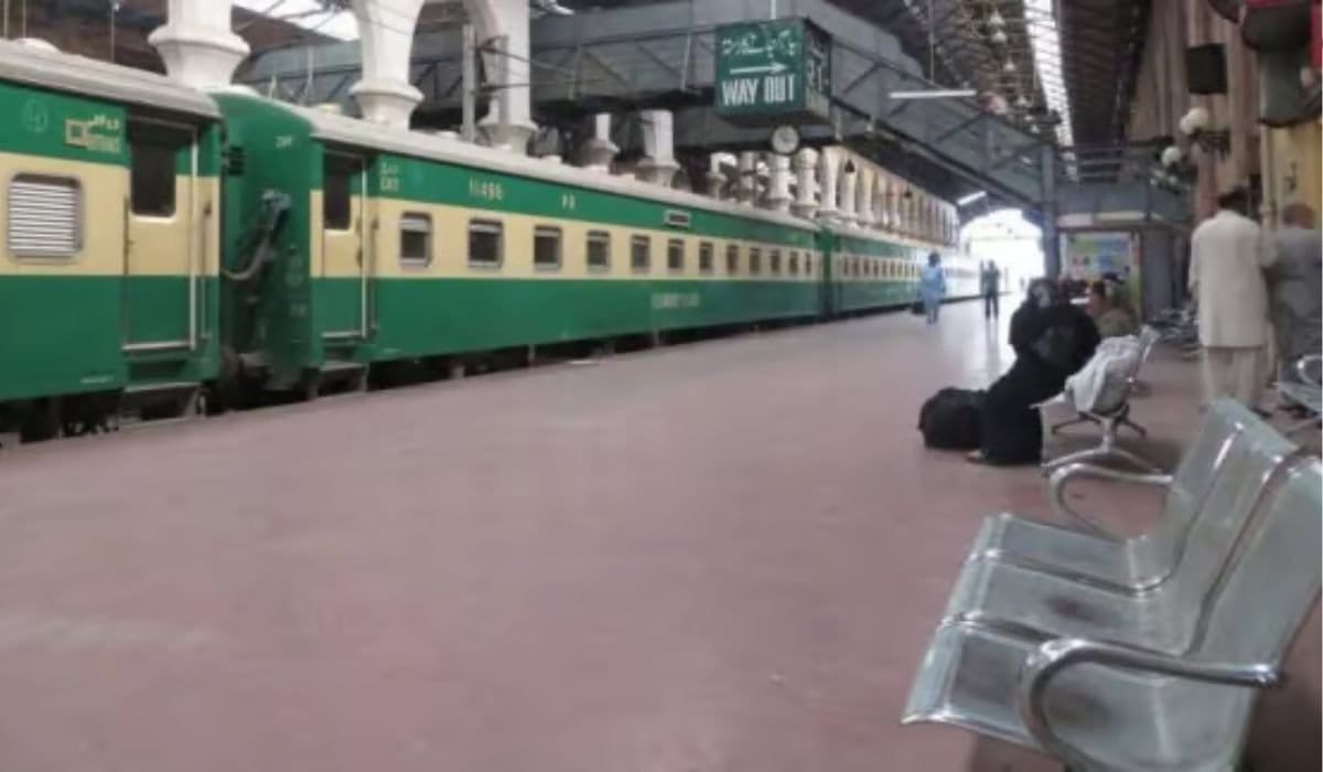 Railways Change Lahore-Karachi Train Timings