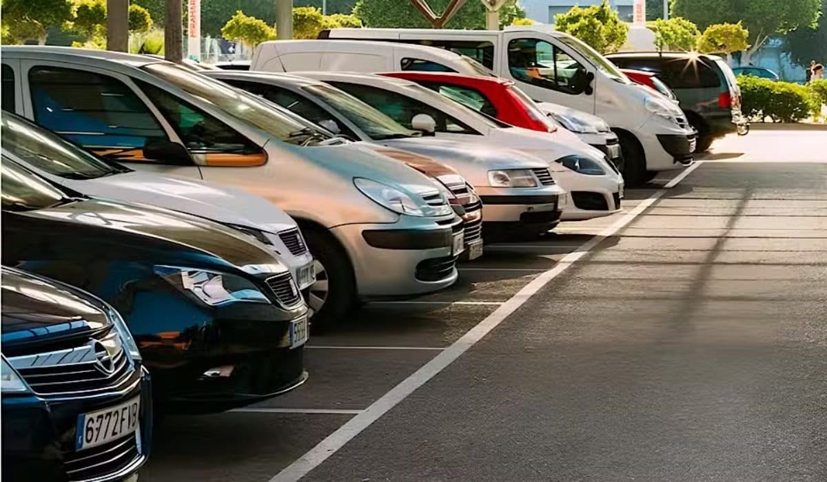 Pakistan Moves to Enforce First-Ever Vehicle Safety Law