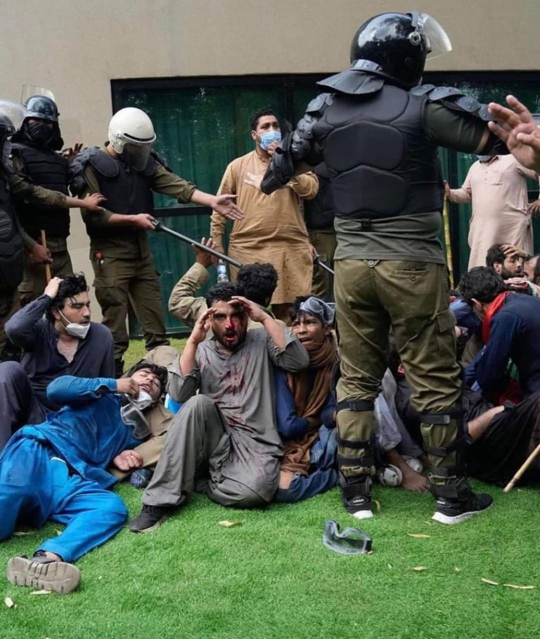 Police warn PTI activists