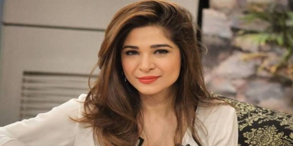 Ayesha Omar Thanks Fans as Lazawaal Ishq Controversy Grows