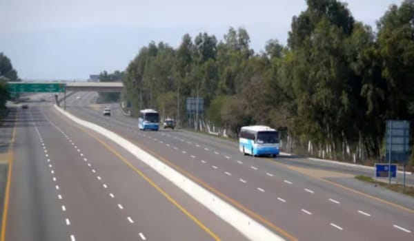 Lahore-Raiwind Motorway Plan Sparks Debate