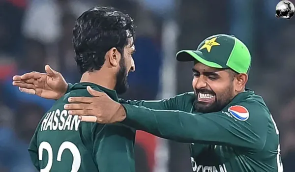 Hasan Ali defends Babar Azam