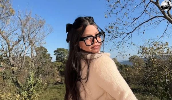 Young Influencer Dies by Suicide After Battling Social Media Pressure