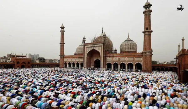 Comparing Eid Celebrations and Traffic Challenges in Sindh and Punjab