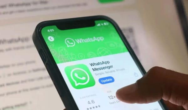 WhatsApp Camera Gets Night Mode Boost