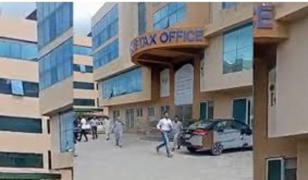 G-9 Tax Office Blaze Contained, Three Rescued