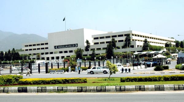 Pakistans Constitution of 1973 was unanimously approved by Pakistans National Assembly on 10 April