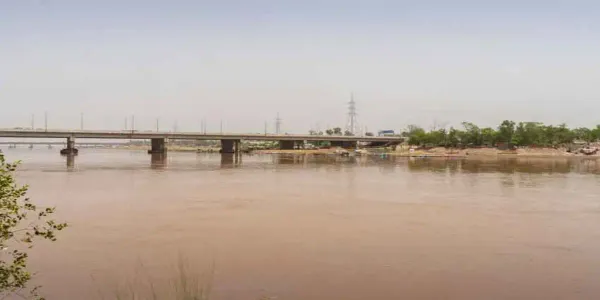 Flood Alert as India Releases Water into Ravi