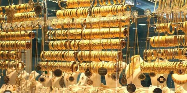 Gold Price Drops by Rs1,400 Per Tola in Pakistan