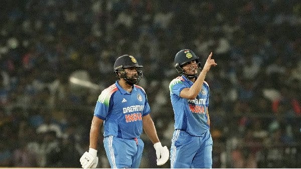 rohit shubman 600 1739108578