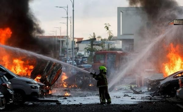 Escalation in Israel-Hamas War: Hundreds Dead as Tensions Surge