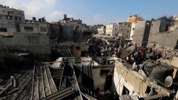 Israel's bombardment of Khan Yunis and the hostages