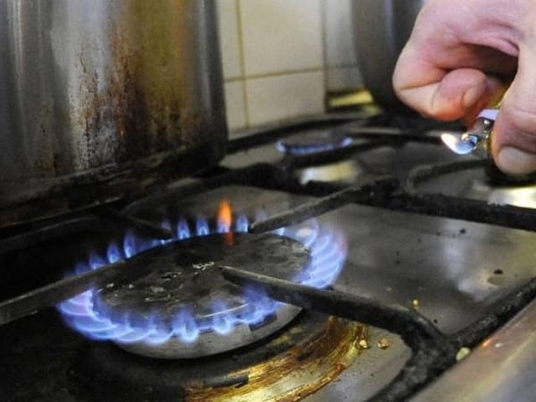 How are people coping with the lack of gas supply during ramadan?