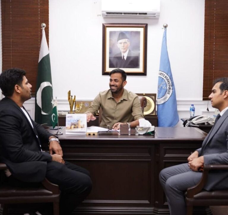 Wahab Riaz takes charge