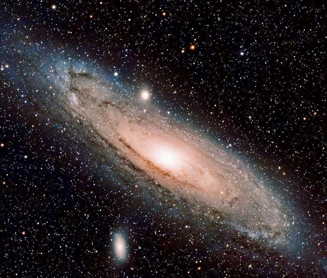 This image shows the spherical halo of stars surrounding the neighboring Andromeda galaxy