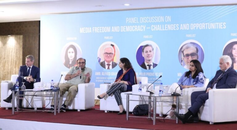 Media Freedom and Democracy Panel Sparks Dialogue