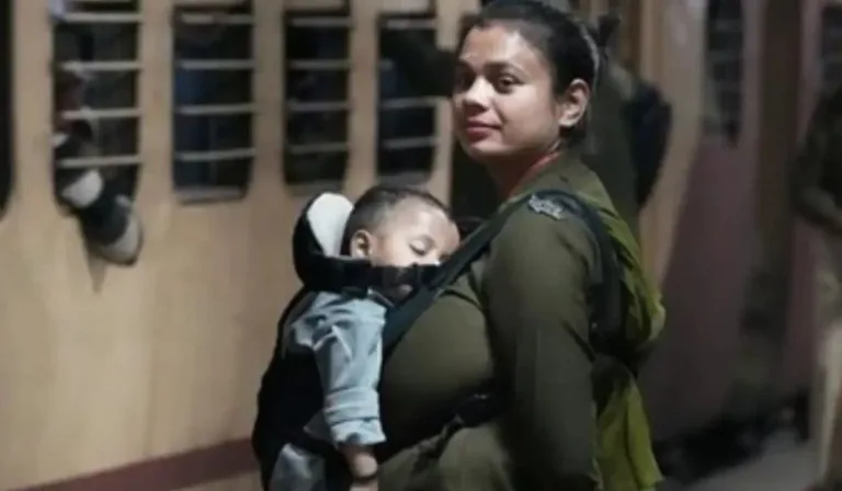 Watch: Indian Woman Constable Wins Hearts for Balancing Duty and Motherhood