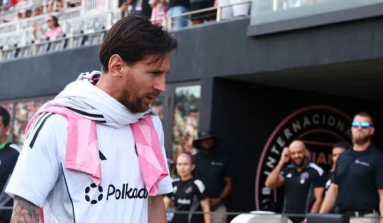 Messi Benched as 10-Man Inter Miami Edge Past Charlotte FC