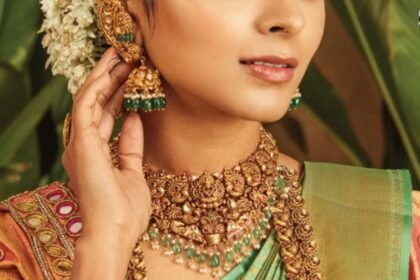 Gold Prices Soar to Record High in Pakistan