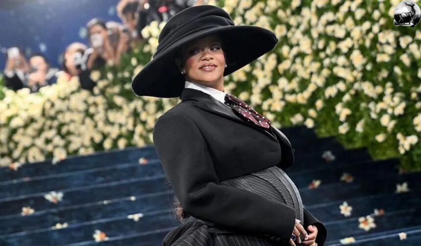 Rihanna Announces Third Pregnancy