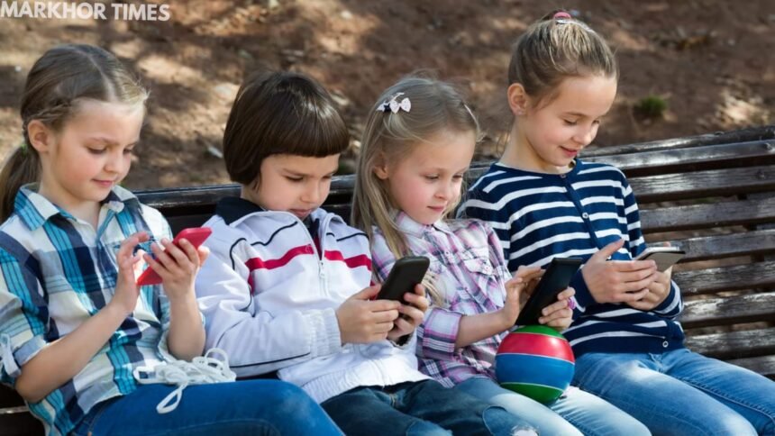 Australia Bans Social Media for Under-16s