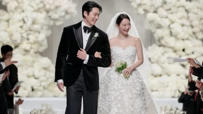 Kim Woo-bin and Shin Min-a Begin a New Chapter