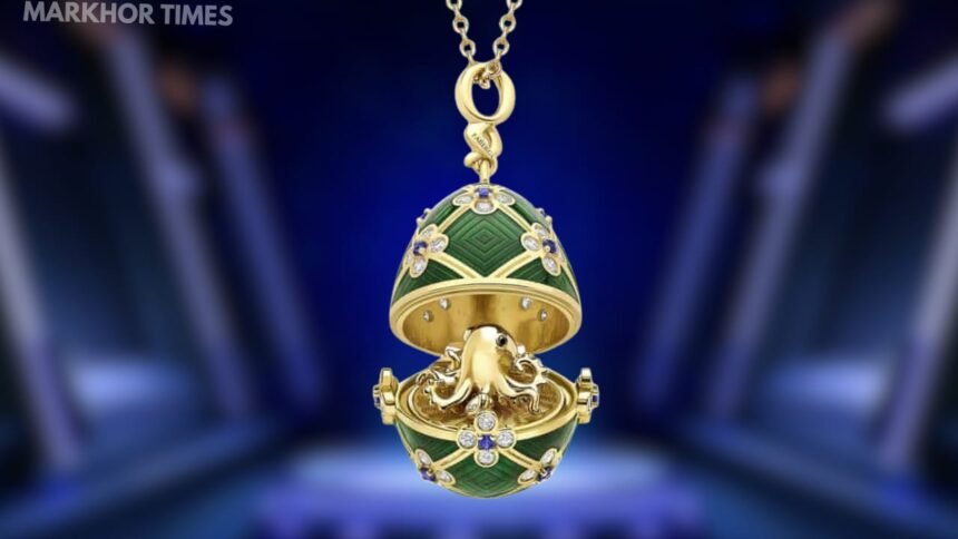 New Zealand Man Swallows Diamond Locket Set