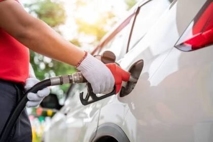 Gasoline Prices Rise Across US as Global Tensions Grow
