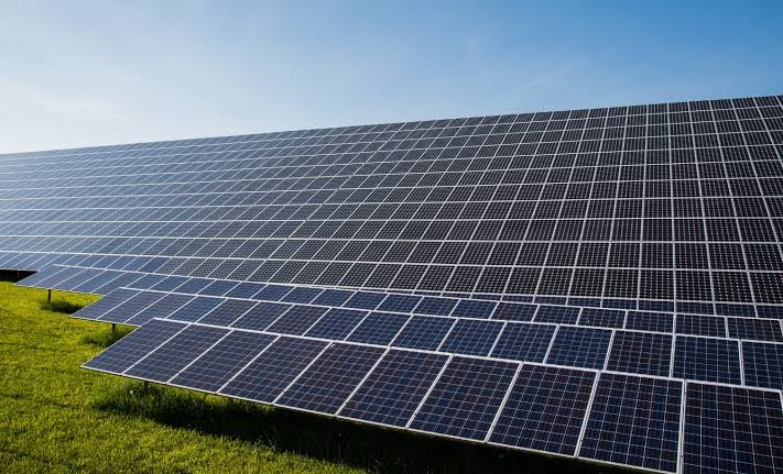 Pakistan’s Solar Boom Shields Energy Sector as Iran War Disrupts Global Oil Supply