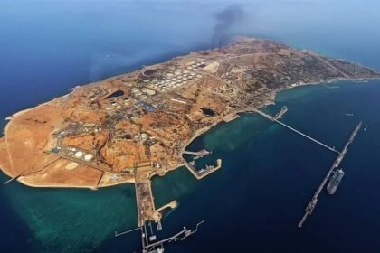 Trump Threatens Action on Kharg Island US Eyes Iran’s Key Oil Hub