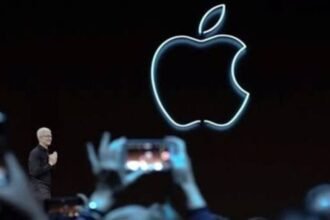 Apple May Raise iPhone 18 Prices as Memory Chip Costs Increase